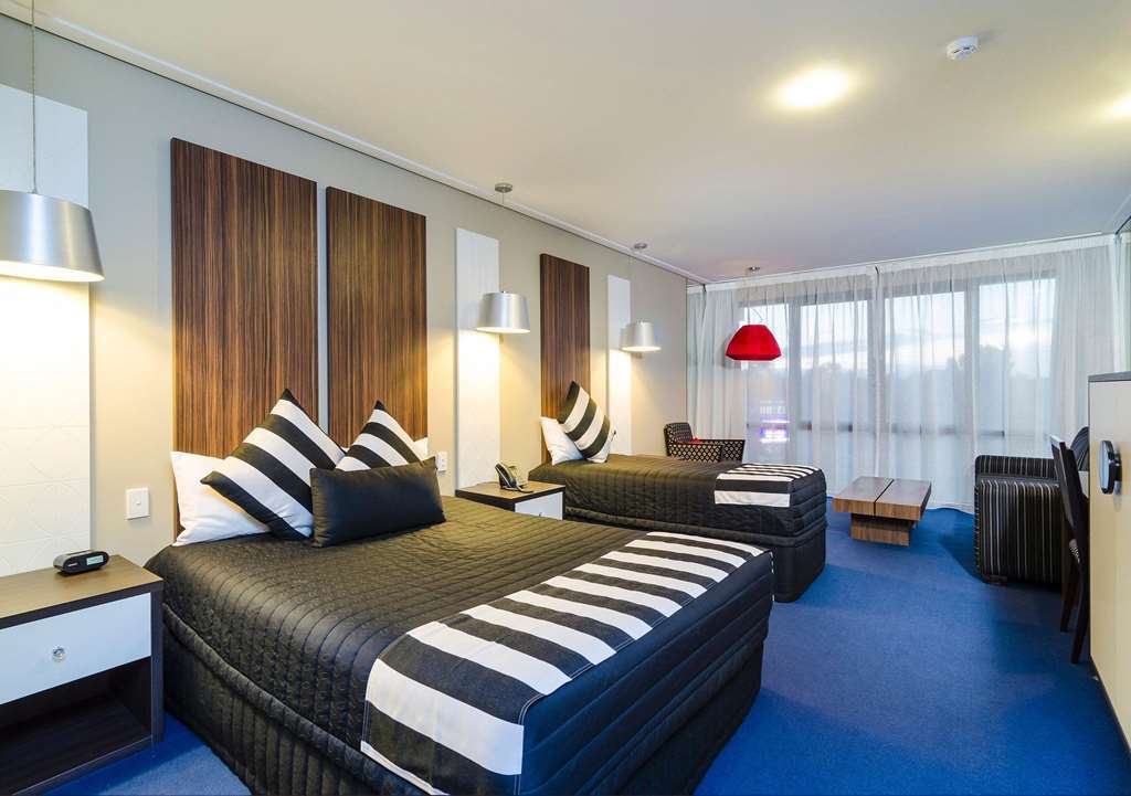 Quality Hotel Taylors Lakes Room photo