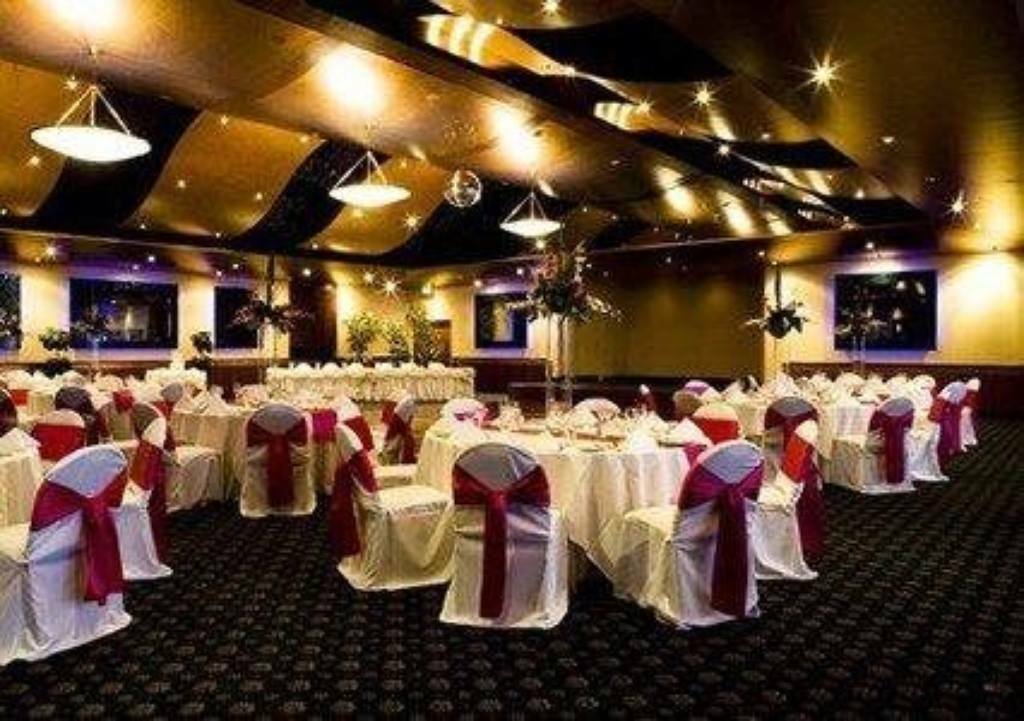 Quality Hotel Taylors Lakes Exterior photo